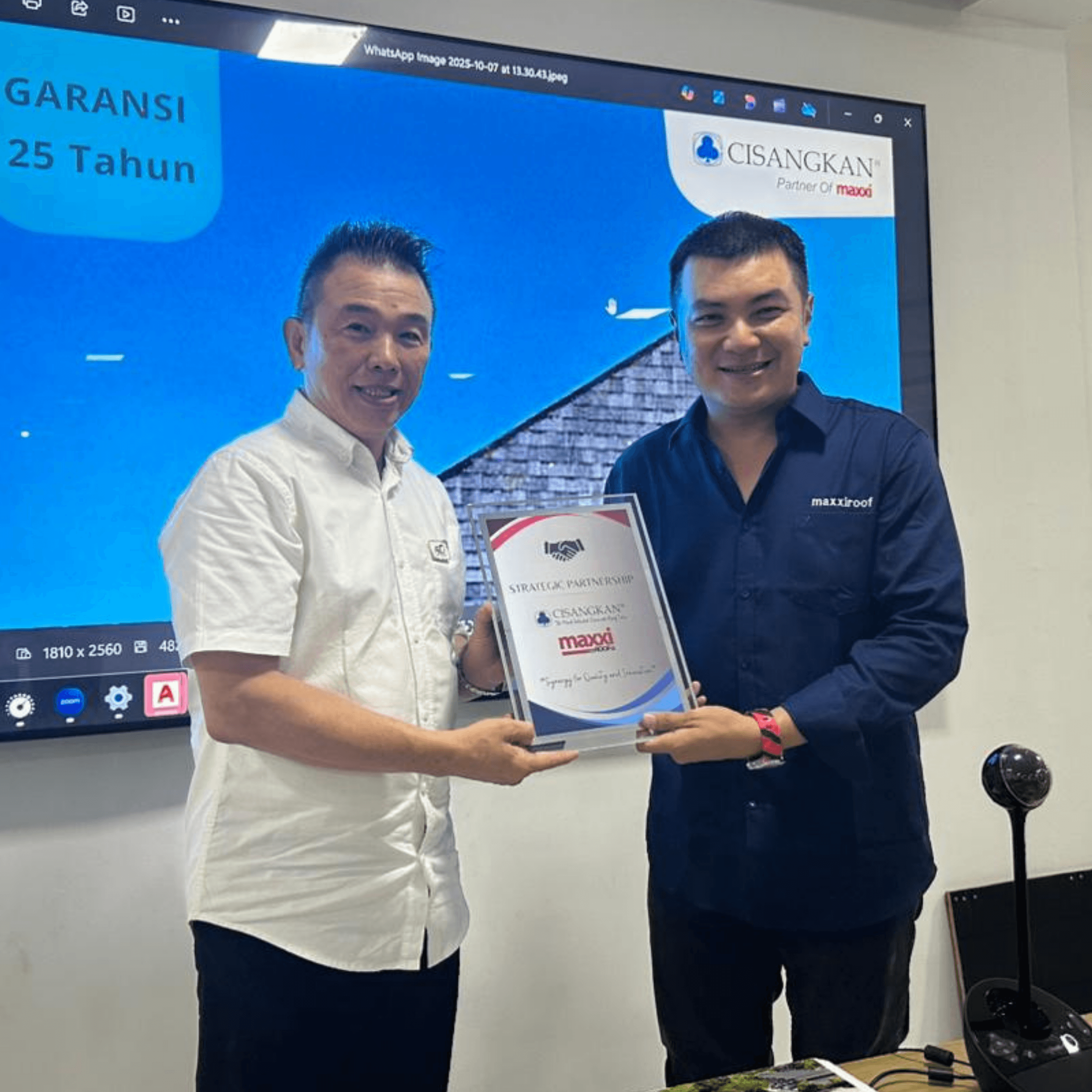 STRATEGIC PARTNERSHIP CISANGKAN & MAXXI